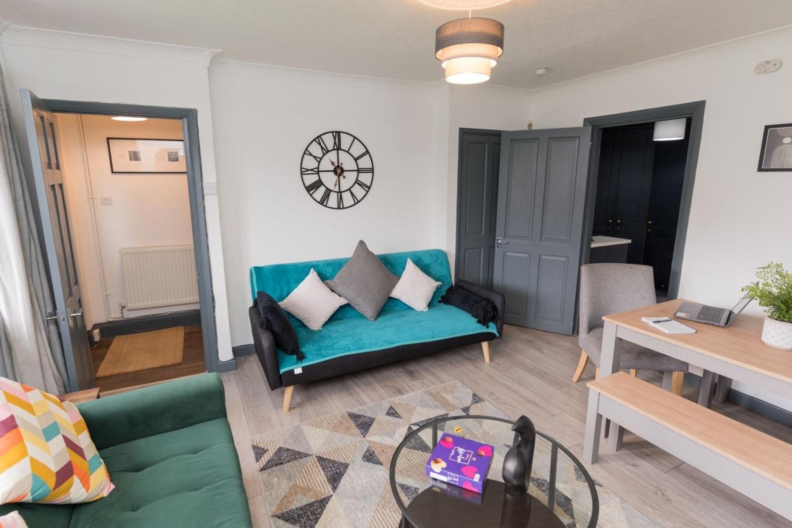 Holiday home 4 Bedroom Cosy *