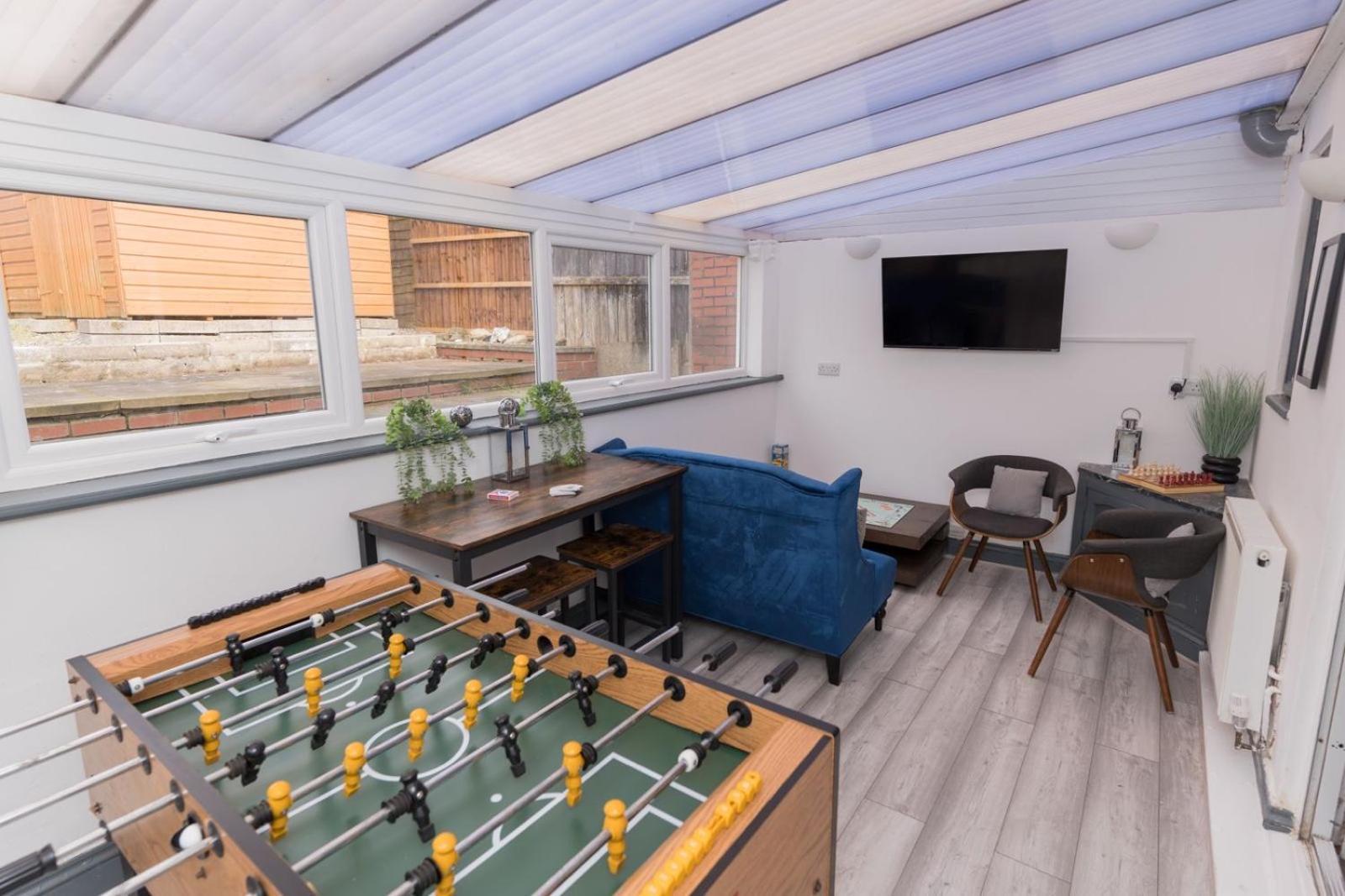 4 Bedroom Cosy * Birmingham